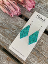 Small Diamonds in Iridescent Aquamarine