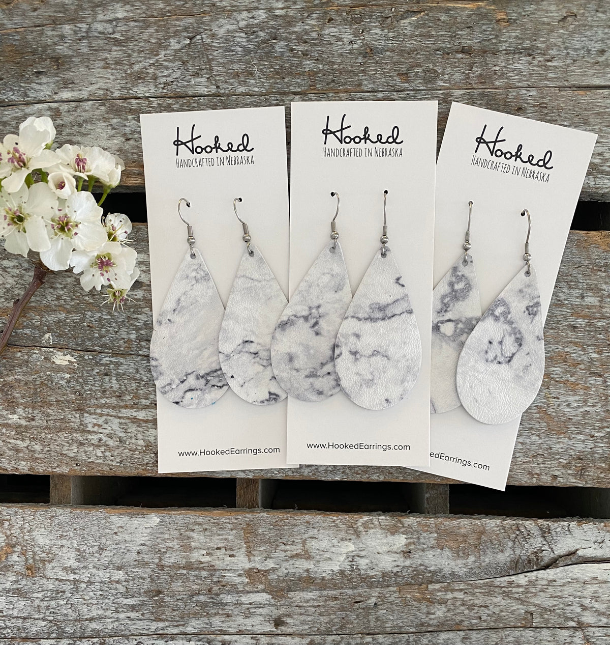 Must-Have Marble Teardrops - Medium
