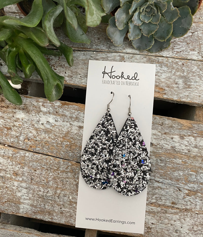 Double Diamond Glitter Teardrops - Medium