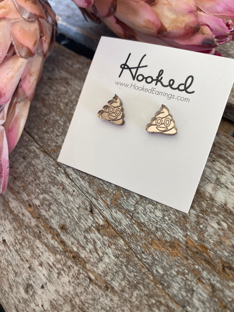 Etched Smiling Pile Studs - 10mm