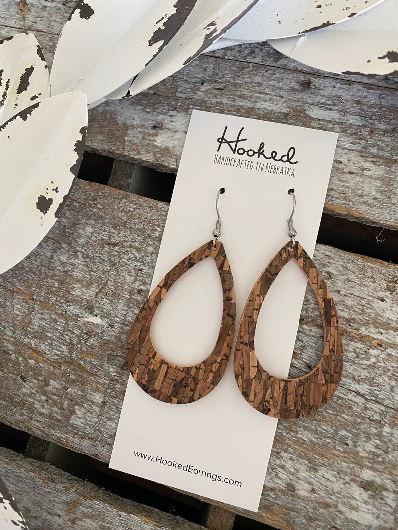 Cork Board Teardrop Cutouts - Medium