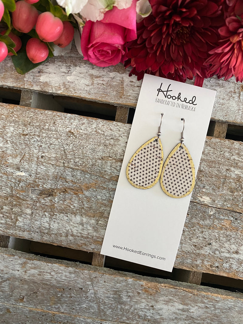 Tiny X Cork Teardrops/Edged - Small