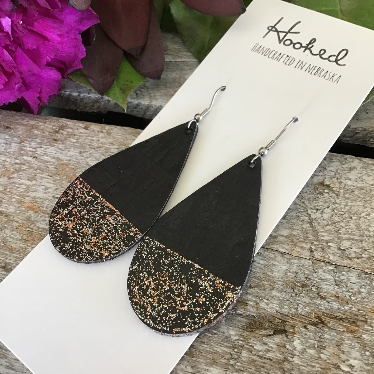 Glitter Dipped Jet Cork Teardrops - Medium