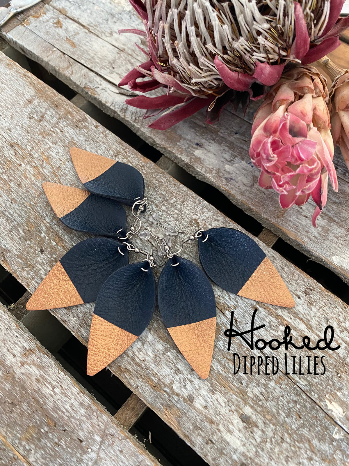 Rose Gold Dipped Navy Blue Lilies - Medium