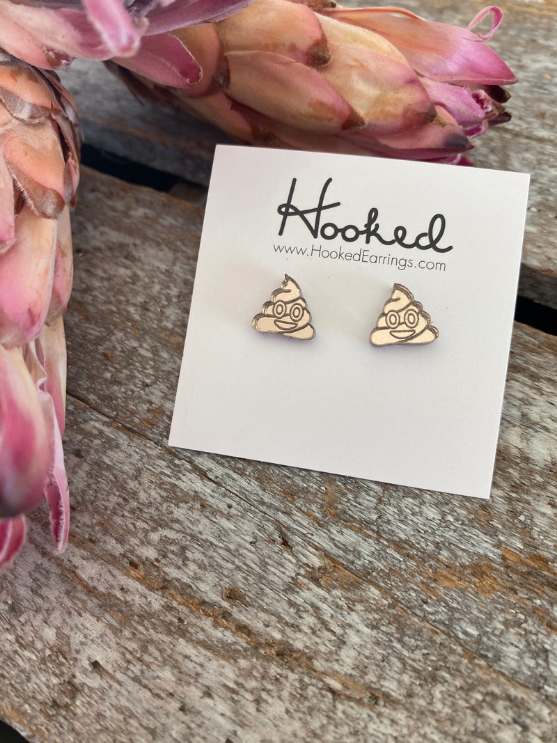 Etched Smiling Pile Studs - 10mm