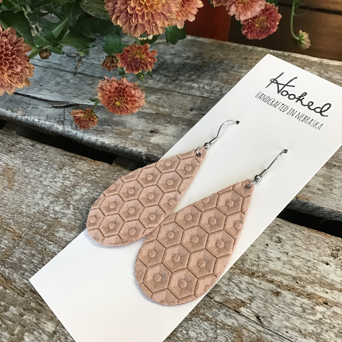 Hexagon Teardrops in Pale Blush - Medium