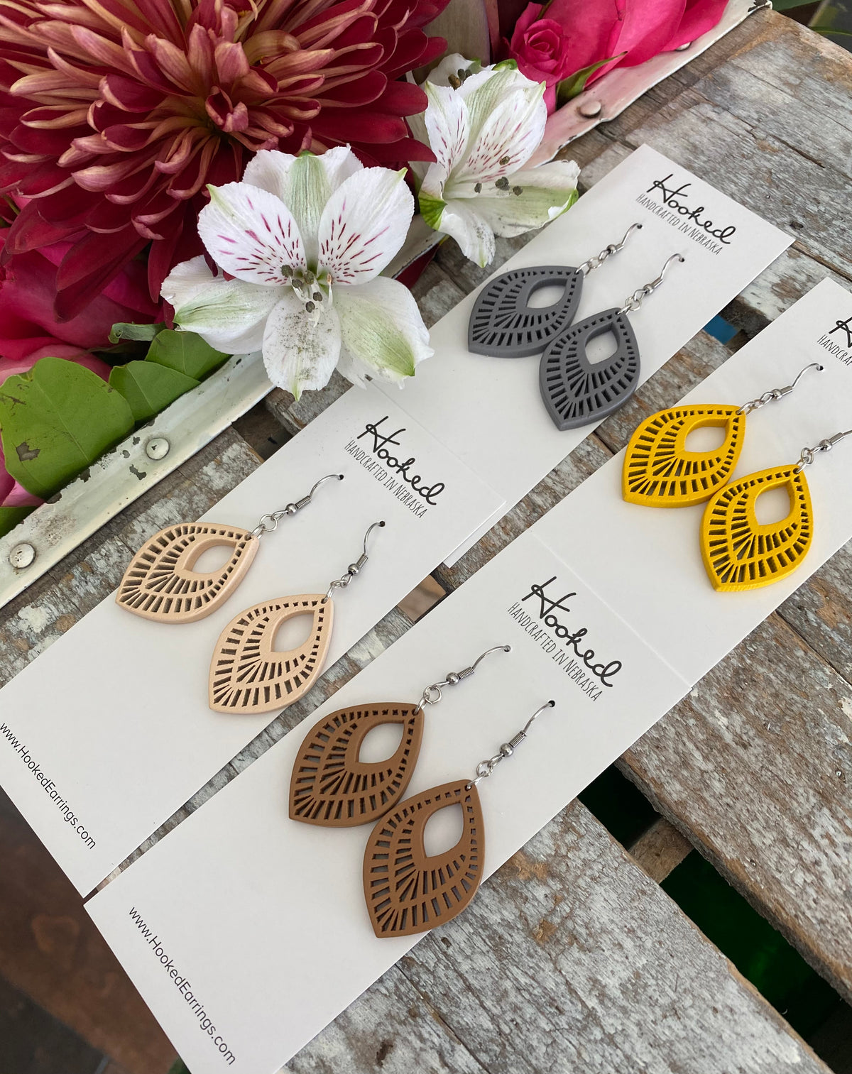 Wooden Deluxe Cutout Earrings - Small Aspen