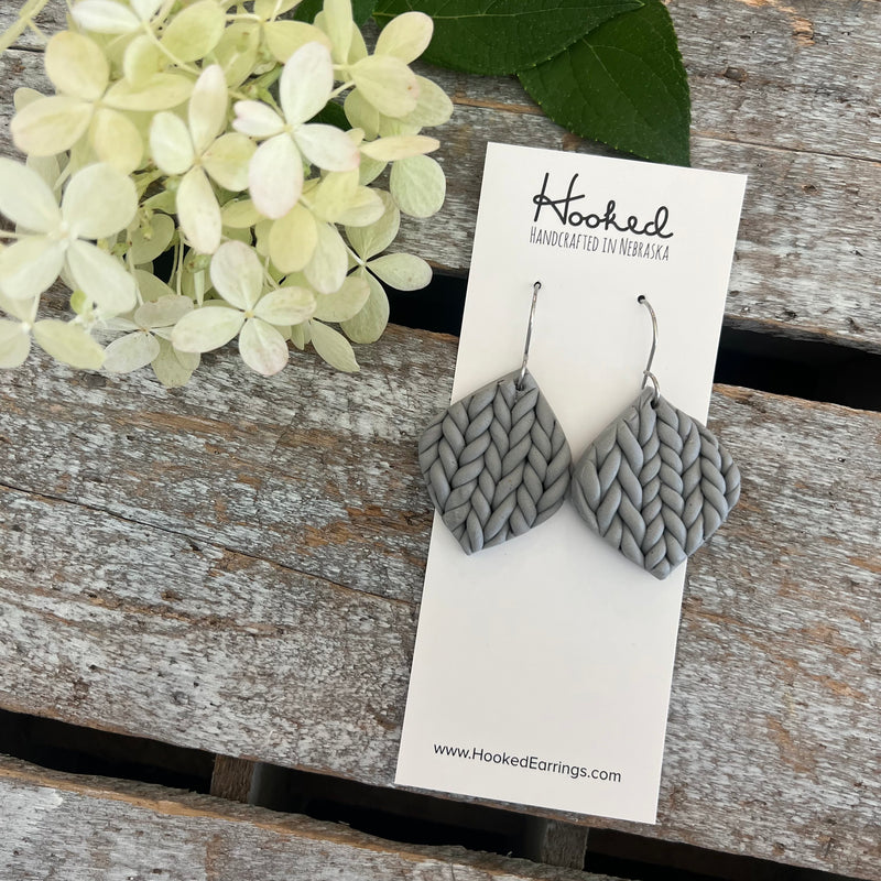 Sweater Diamonds in Chiseled Stone - Medium