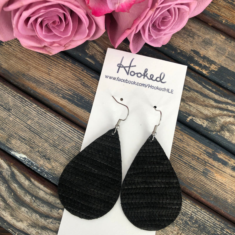 Sailor Teardrops in Jet - Medium