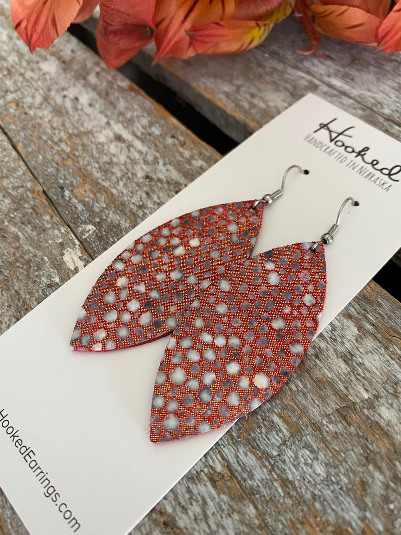 Shimmering Speckled Red Petals - Medium
