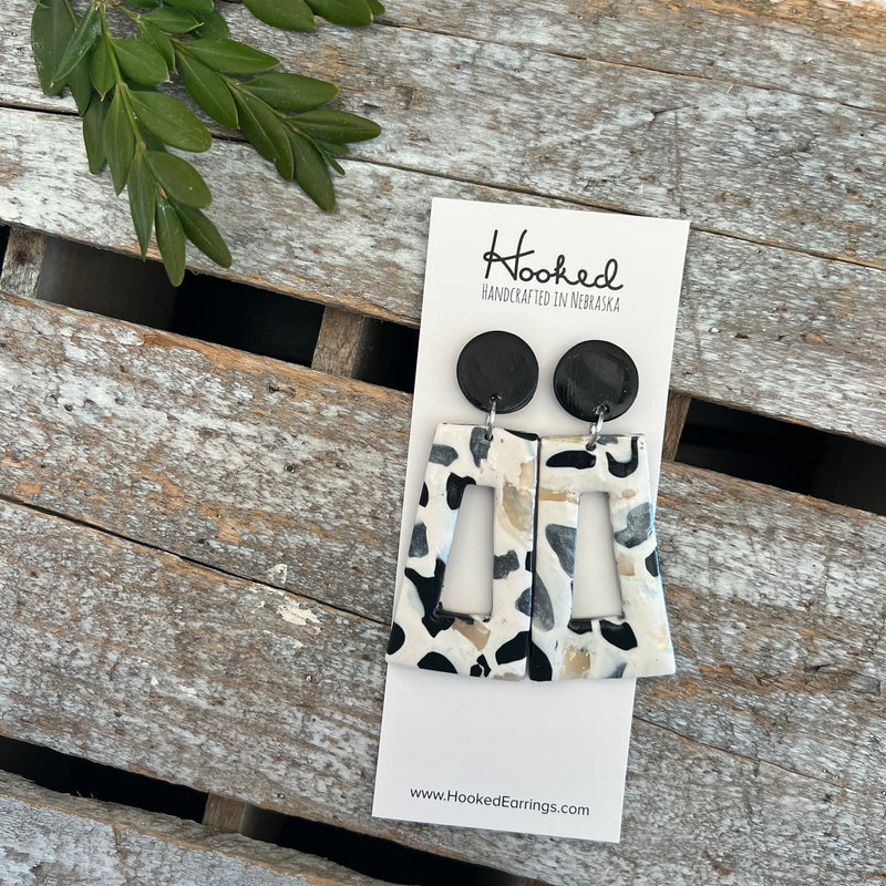 Monochrome Cobblestone - Medium