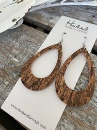 Cork Board Teardrop Cutouts - Medium