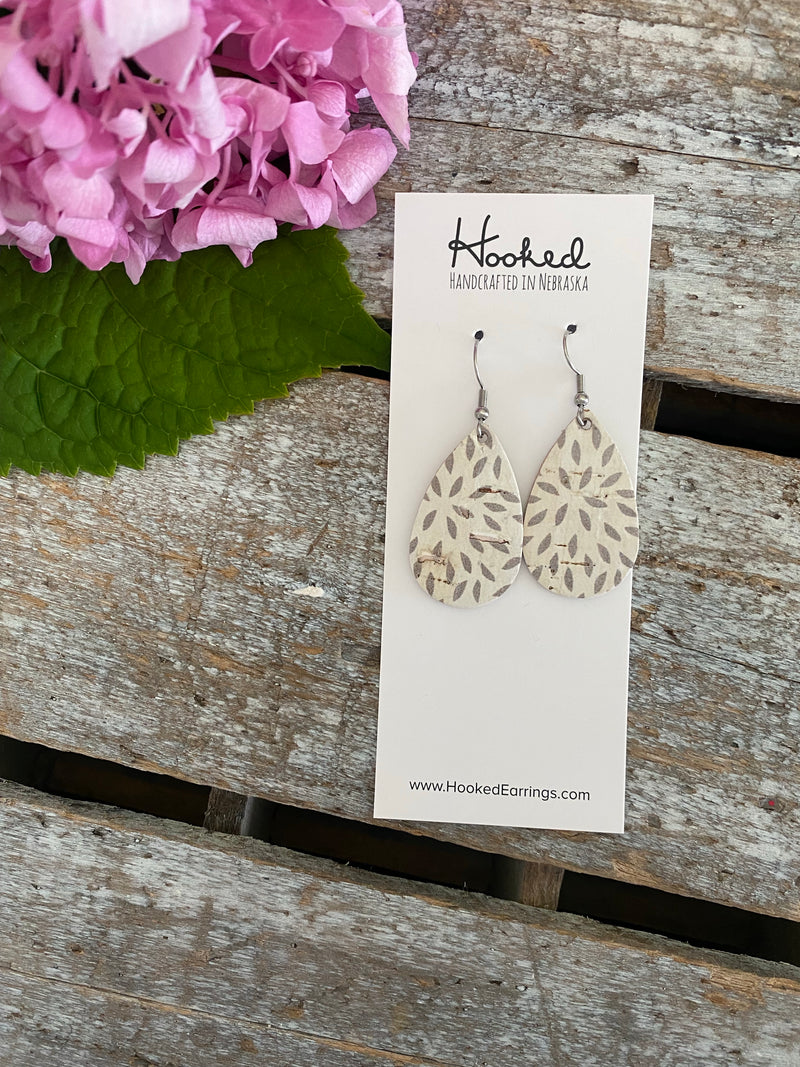Farmhouse Dream Birch Teardrops - Small