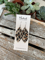 Glitzy Gold Leopard Petals - Medium