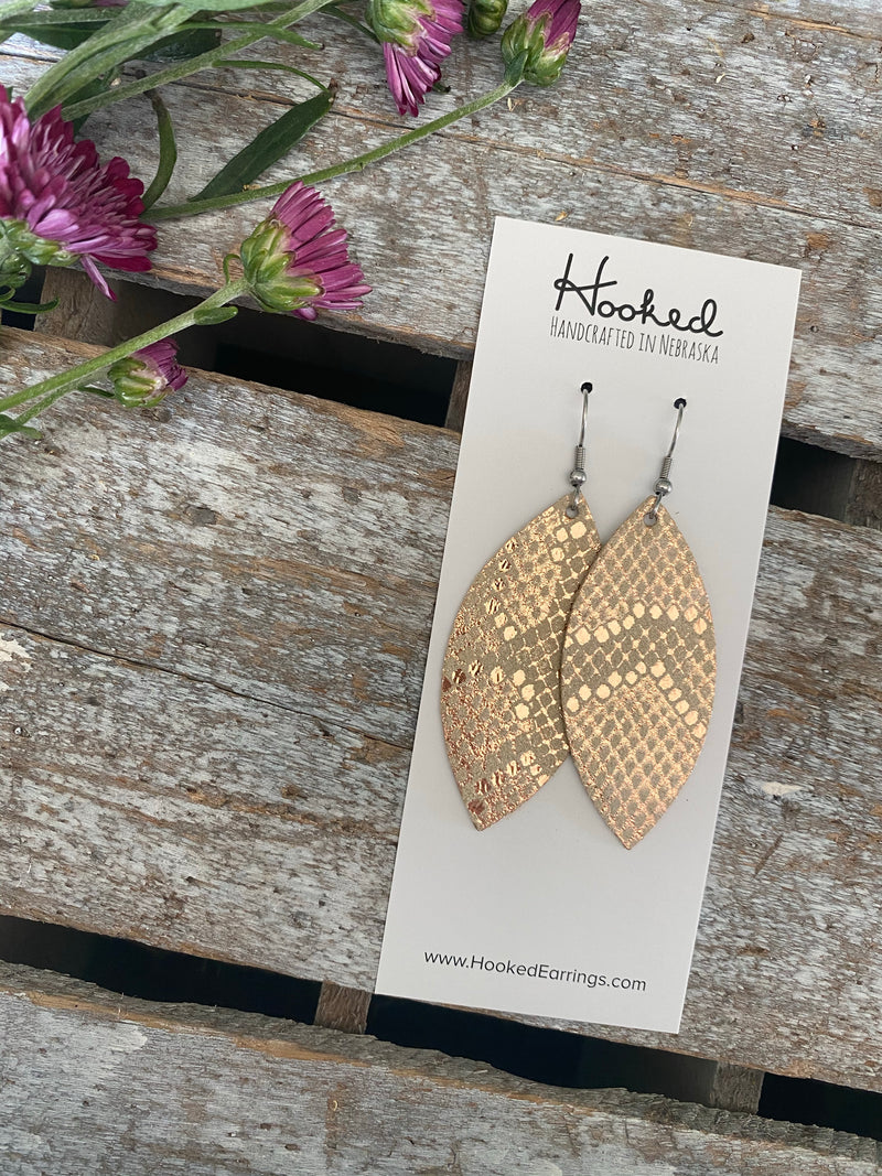 Glittering Rose Gold Snakeskin Petals - Medium