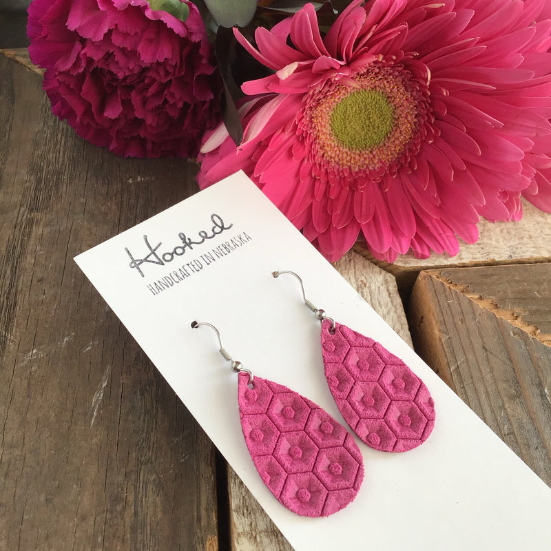 Hexagon Teardrops in Bridesmaid - Small
