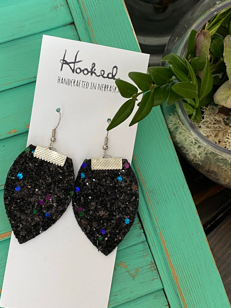 Black & Blurple Glitter Magnolias - Medium