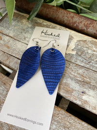 Sailor Lilies in Cobalt - Medium