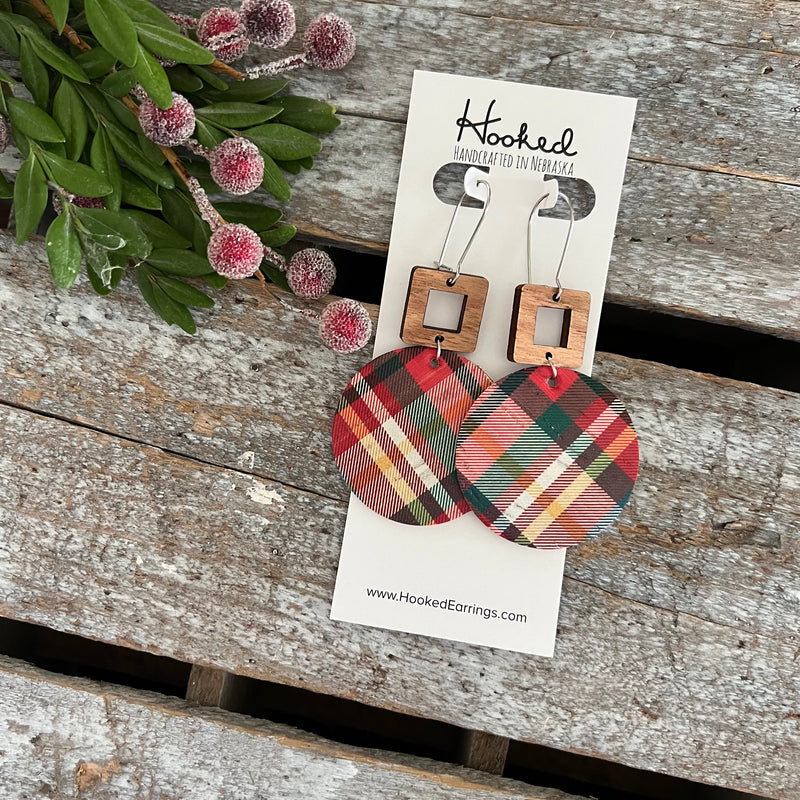 Holiday Tartan Suspended Stacks