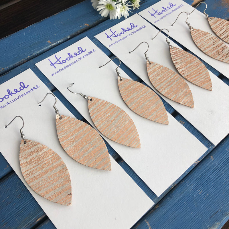 Rose Gold Shimmer Stripe Petals - Medium