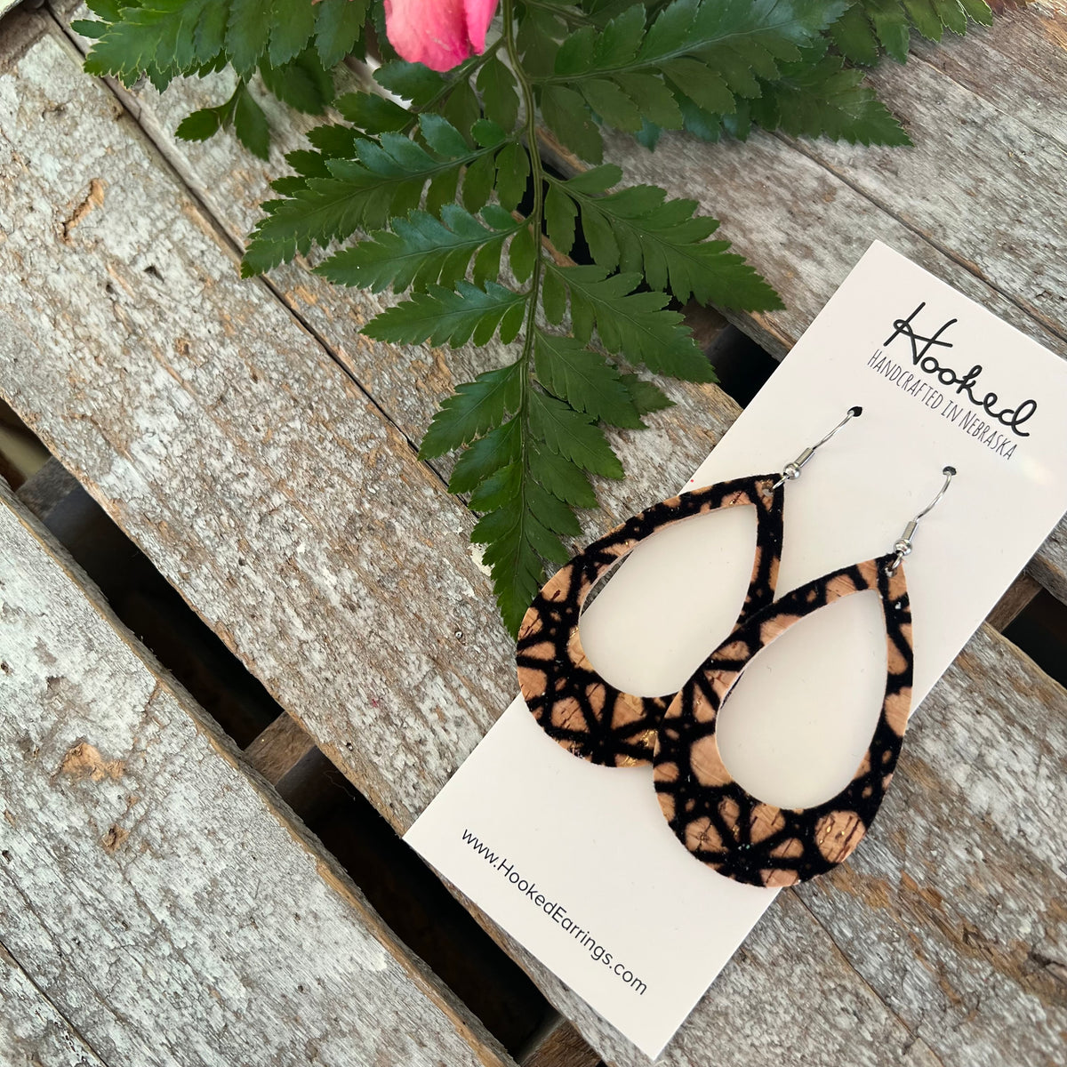 Black Velvet Cork Teardrop Cutouts - Medium