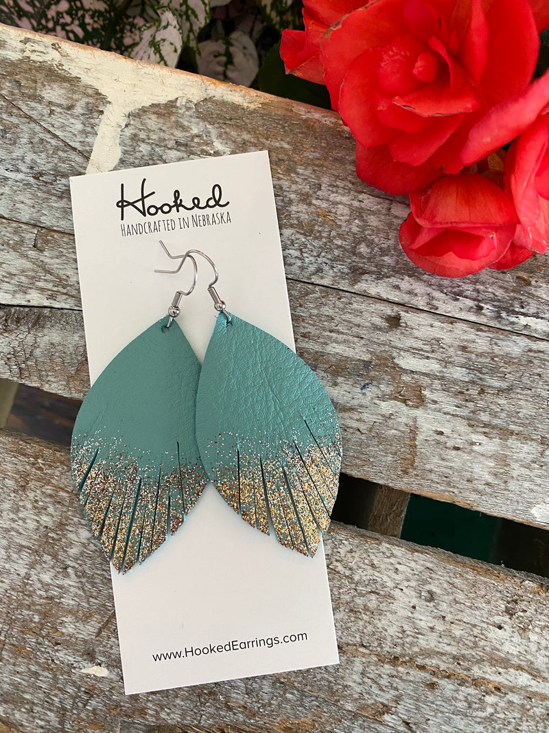 Glitter Dipped Aqua Fringe Petals - Large