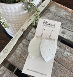 Porcelain Basketweave Magnolias - Medium