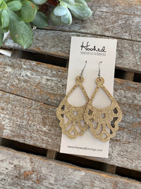 Glitzy Gold Plumes