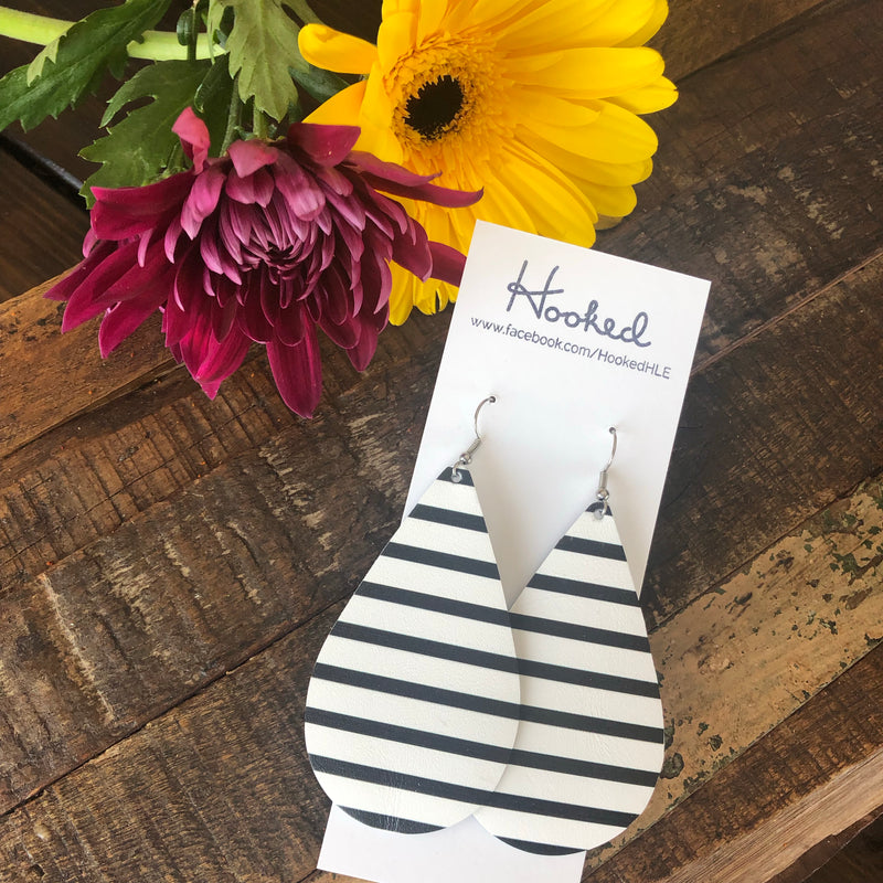 Bold B&W Striped Teardrops - XL
